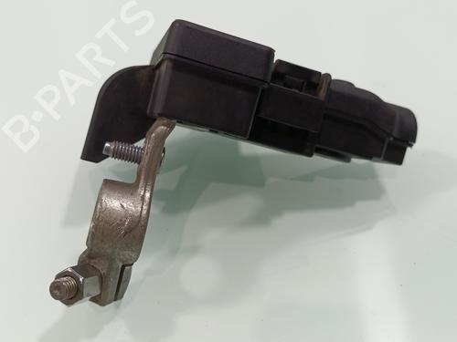 Used Fuse box Fuse box AUDI A3 Sportback (8YA, 8YF) 35 TDI (150 hp) 33440663 33440663