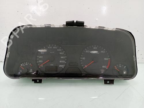 Used Instrument cluster PEUGEOT 306 (7B, N3, N5) 1.9 SLD (68 hp) 18711202