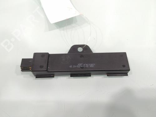 Antenne/Base BMW 1 (F21) 118 d (150 hp) 26330686