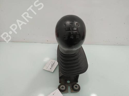 Gear lever CHRYSLER VOYAGER IV (RG, RS) 2.5 CRD | BP10747776M90 