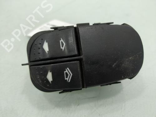 Used Left front window switch FORD FOCUS I (DAW, DBW) 1.8 Turbo DI / TDDi (90 hp) 17387245