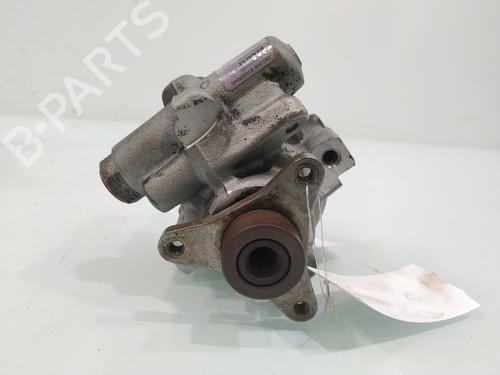 Used Steering pump OPEL VIVARO A Van (X83) [2001-2015]  32083342