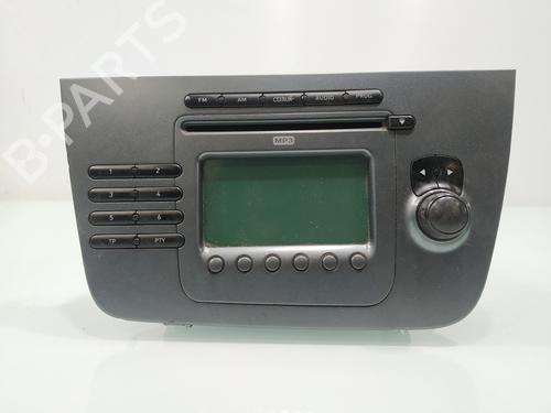 Used Radio SEAT TOLEDO III (5P2) [2004-2009]  32672009