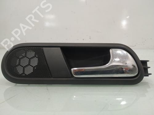 Højre bagtil invendig håndtag SEAT CORDOBA (6L2) 1.4 16V (75 hp) 13039360