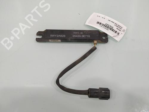 Used Antenna/Base HYUNDAI ix35 (LM, EL, ELH) [2009-2016]  27890571