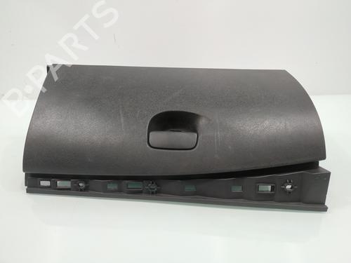 Used Glove box RENAULT MEGANE III Hatchback (BZ0/1_, B3_) 1.5 dCi (BZ1G, BZ1W, BZ0R) (95 hp) 31887822