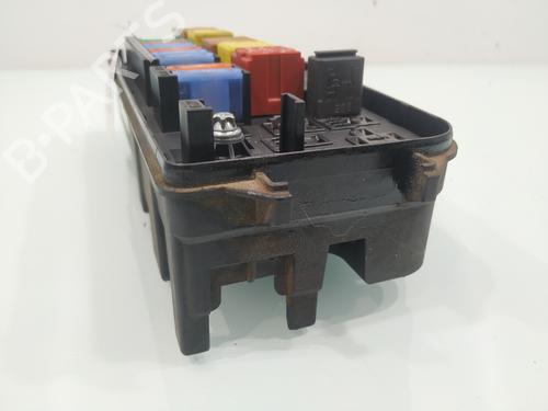 Fuse box OPEL VECTRA C (Z02) 1.9 CDTI (F69) | BP26394693E1 