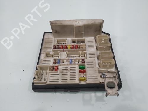Sicherungskasten für RENAULT MEGANE II Saloon (LM0/1_) [2003-2025]  28313853