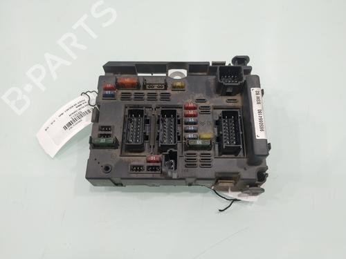 Caixa de fusíveis Caixa de fusíveis 37177404 37177404