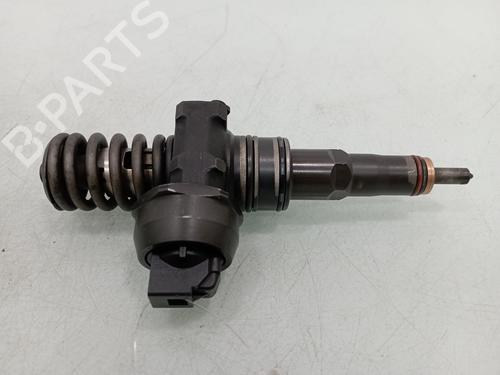 Used Injector VW TOUAREG (7LA, 7L6, 7L7) 2.5 R5 TDI (174 hp) 18781285