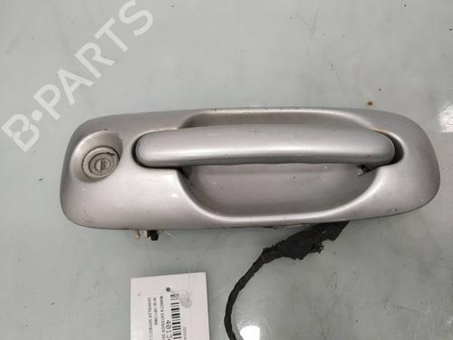 Used Front left exterior door handle CHRYSLER VOYAGER IV (RG, RS) 2.5 CRD (141 hp) 10194644
