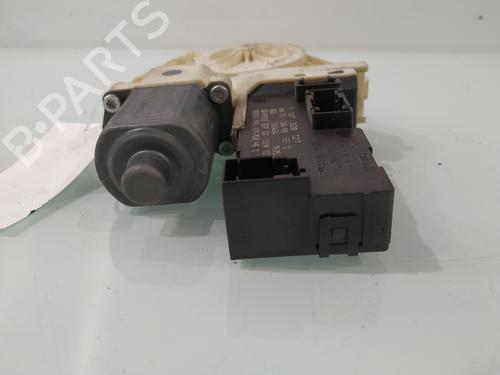 Portierruitmotor rechtsvoor PEUGEOT 407 (6D_) 2.0 HDi 135 (6DRHRH, 6DRHRE, 6DRHRG, 6DRHRJ) | BP30043652E20 