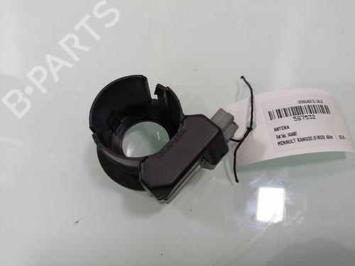 antennabase-renault-kangoo-kc01_-1997-36419075 main image