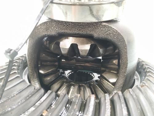 Rear differential VW CRAFTER 30-50 Van (2E_) | BP31249243M24