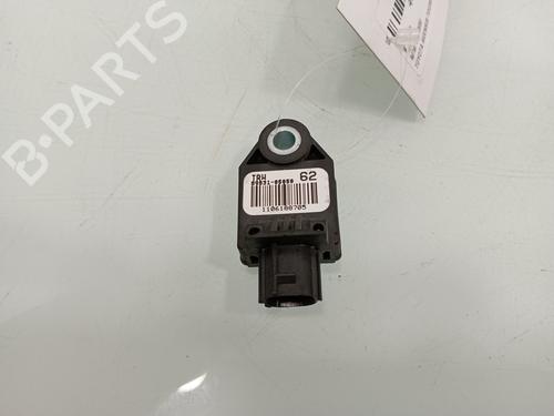 Used Electronic sensor TOYOTA AVENSIS Estate (_T27_) 2.0 D-4D (WWT271_) (143 hp) 15679400