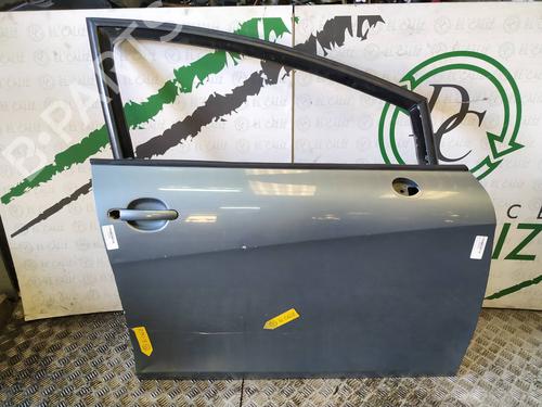 Used Right front door SEAT LEON (1P1) 1.9 TDI (105 hp) 8185995