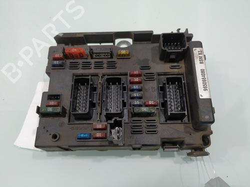 Used Fuse box CITROËN XSARA (N1) 2.0 HDi 90 (90 hp) 31311186