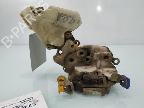 Used Front left lock NISSAN TERRANO II (R20) [1992-2007]  22778587