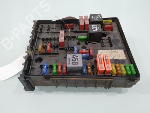 Sikringsdåse VW GOLF V (1K1) [2003-2010]  32323332