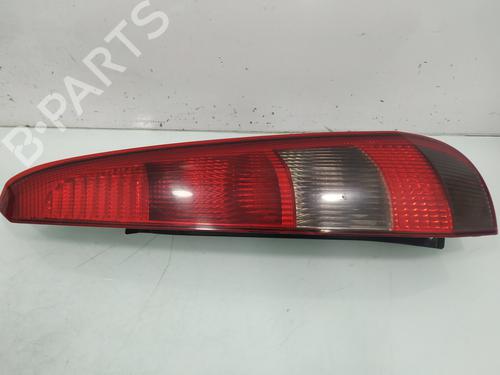 Used Right taillight FORD FIESTA V (JH_, JD_) 1.4 TDCi (68 hp) 18238616