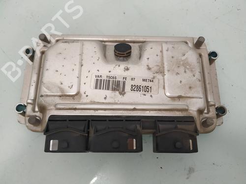 Used Engine control unit (ECU) PEUGEOT 307 Break (3E) 1.6 16V (109 hp) 8196214