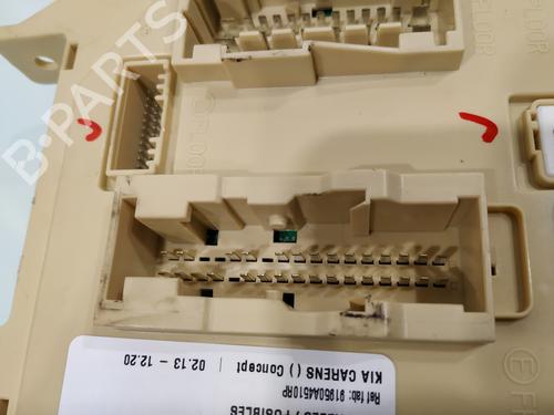 Fuse box KIA CARENS IV  | BP26432107E1 