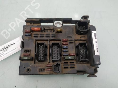 Used Fuse box PEUGEOT 307 Break (3E) 2.0 HDI 110 (107 hp) 8095162