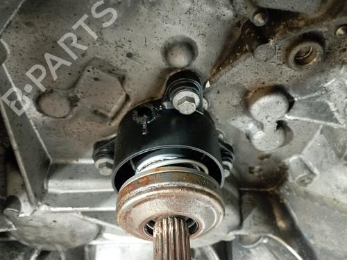 Gearbox PEUGEOT 5008 (0U_, 0E_) 1.6 HDi | BP20688534M3