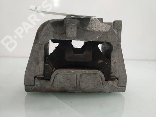 Used Engine mount Engine mount VW GOLF V (1K1) 1.9 TDI (105 hp) 10243134 10243134