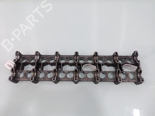 Used Valve cover Valve cover 37236645 37236645