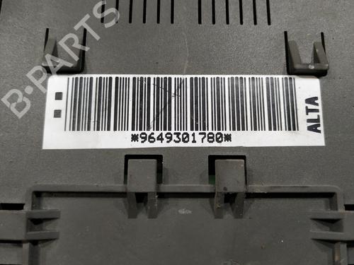 Fuse box CITROËN C5 I (DC_) 2.2 HDi (DC4HXB, DC4HXE) | BP28054611E1 