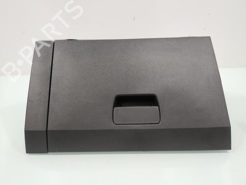 Hanskerom DACIA SANDERO III [2021-2026]  31309519