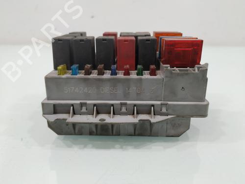 Fuse box ALFA ROMEO 147 (937_) 1.9 JTDM (937.AXD1A, 937.AXV1A, 937.BXB1A) | BP28491667E1 
