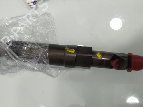 Injector FORD MONDEO III Saloon (B4Y) 2.0 16V TDDi / TDCi | BP8844654M100 