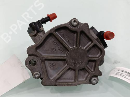 Used Vacuum pump Vacuum pump VOLVO V50 (545) D2 (114 hp) 33126552 33126552