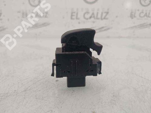 Used Right rear window switch Right rear window switch TOYOTA COROLLA Verso (ZER_, ZZE12_, R1_) 2.2 D-4D (AUR10_, AUR10R) (136 hp) 8092208 8092208
