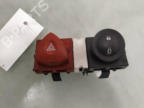 Used Warning switch RENAULT MEGANE II (BM0/1_, CM0/1_) [2001-2012]  9096943
