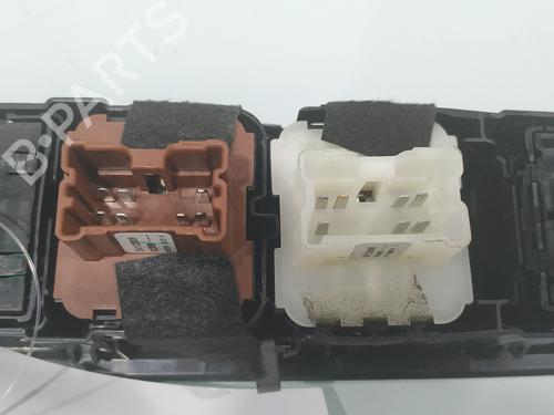 Left front window switch DACIA SANDERO III | BP31309525I27