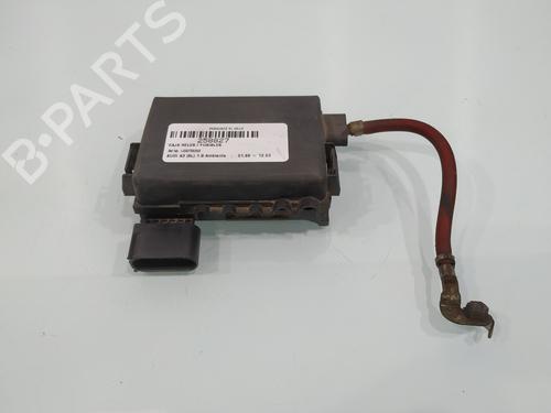 Used Fuse box AUDI A3 (8L1) 1.8 (125 hp) 8090844