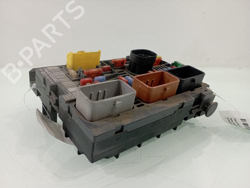 Fuse box CITROËN C4 Picasso I MPV (UD_)  | BP29582517E1 