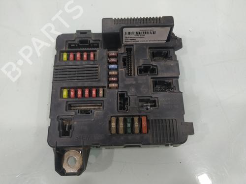 Used Fuse box Fuse box 37012243 37012243