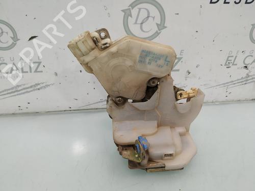 Used Rear left lock NISSAN X-TRAIL I (T30) 2.2 Di 4x4 (114 hp) 8094105