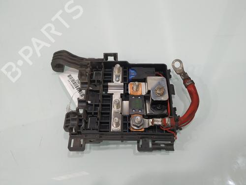 Used Fuse box Fuse box VOLVO V50 (545) D2 (114 hp) 33037284 33037284