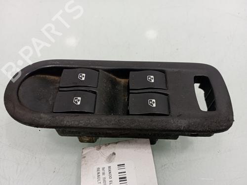 Used Left front window switch RENAULT SCÉNIC II (JM0/1_) [2003-2010]  12983103