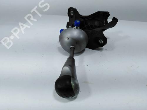 Used Gear lever HONDA CIVIC VIII Hatchback (FN, FK) 1.8 (FN1, FK2) (140 hp) 8482479