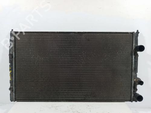 Used Water radiator VW CADDY II Box Body/MPV (9K9A) [1995-2004]  8485832