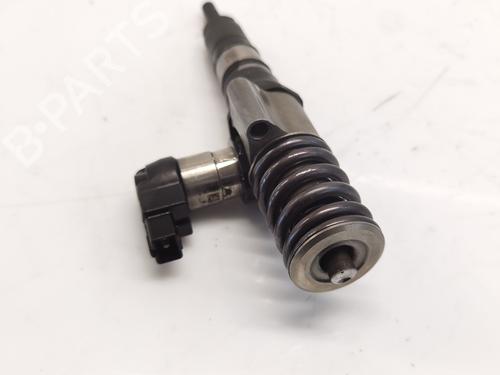 Injector VW PASSAT B6 (3C2) 2.0 TDI | BP38752197M100 - Image 2