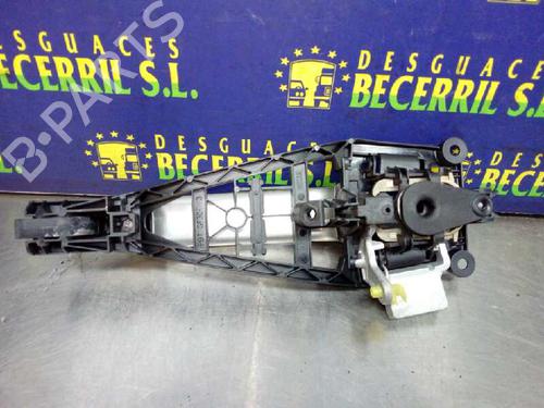 Klamka zewnętrzna drzwi przednich lewych OPEL ASTRA H (A04) 1.4 (L48) | BP8440764C128 