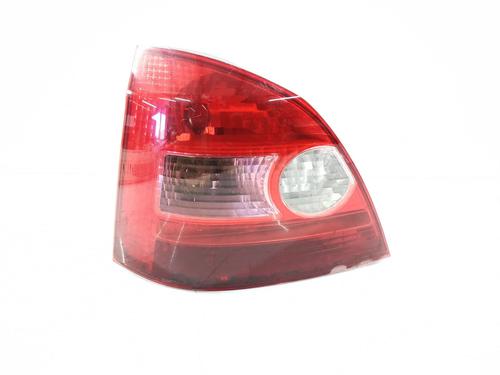 Venstre baglygte HONDA CIVIC VII Hatchback (EU, EP, EV) 1.6 i (EP2, EU8, EU6) (110 hp) 30353292