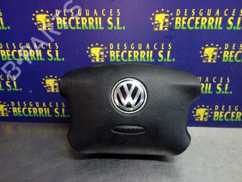 Lenkradairbag VW PASSAT B5.5 (3B3) 1.9 TDI (101 hp) 8439653